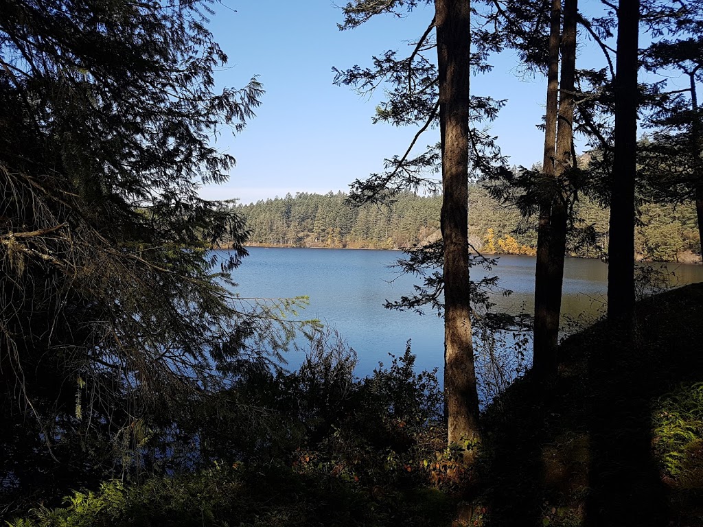 Thetis Lake Regional Park - Main Parking Lot | Six Mile Rd, View Royal, BC V9B, Canada