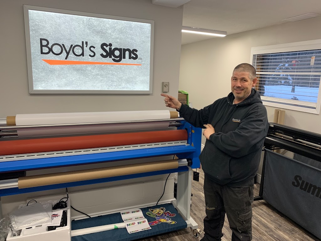 Boyds Signs | 71 Hazley Bay Dr, Pembroke, ON K8A 6W2, Canada | Phone: (613) 638-7916