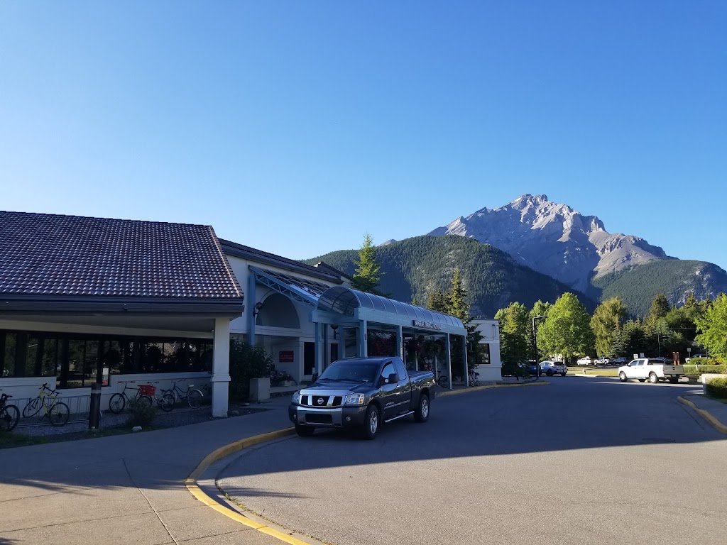 Banff - Mineral Springs Hospital | 305 Lynx St, Banff, AB T1L 1H7, Canada | Phone: (403) 762-2222