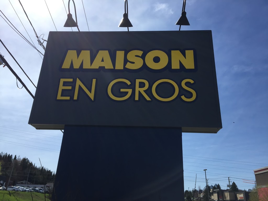 Maison En Gros | 1200 QC-117, Sainte-Agathe-des-Monts, QC J8C 1L8, Canada | Phone: (819) 774-3726