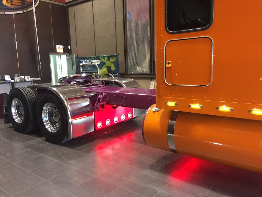 TransDiff Peterbilt Québec | 2901 Av. Watt, Québec, QC G1X 3W1, Canada | Phone: (418) 653-3422