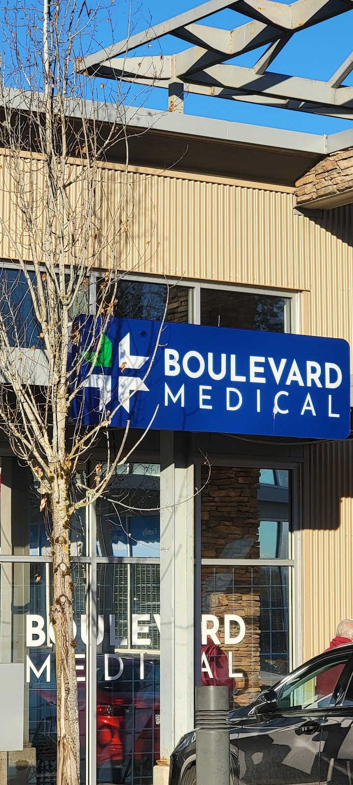 Boulevard Medical | 8056 King George Blvd #105, Surrey, BC V3W 5B5, Canada | Phone: (604) 593-5499