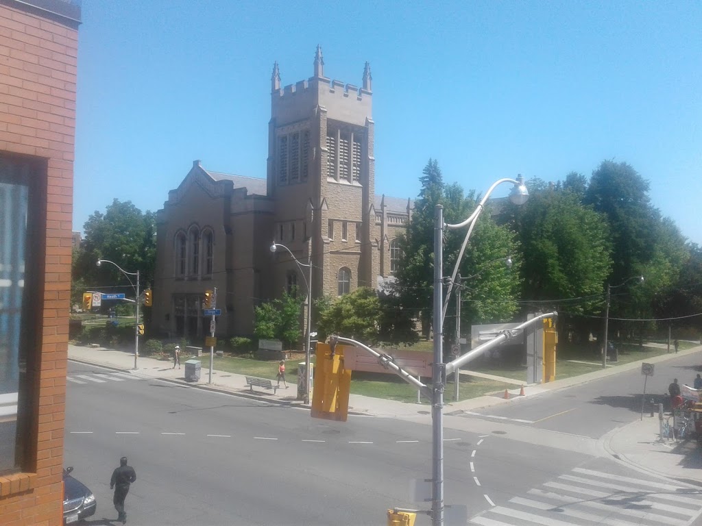 Deer Park United Church | 26 Delisle Ave, Toronto, ON M4V 1S5, Canada | Phone: (416) 964-9500