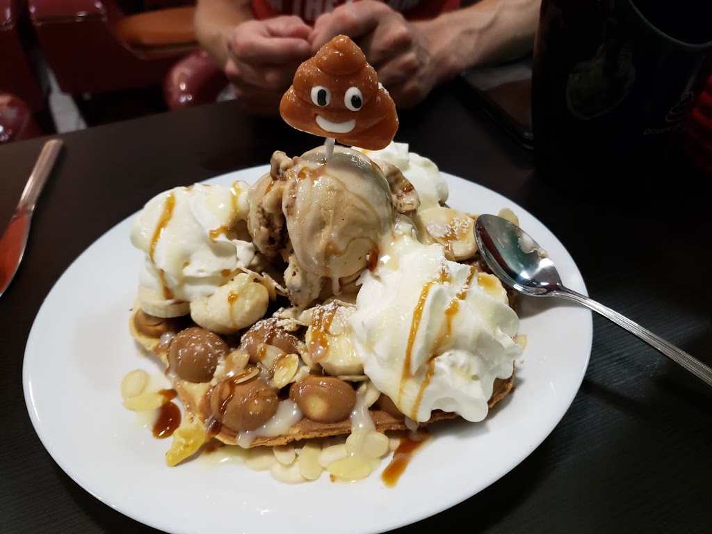 Poop Café | 278 Kerr St, Oakville, ON L6K 3B3, Canada | Phone: (647) 523-2503