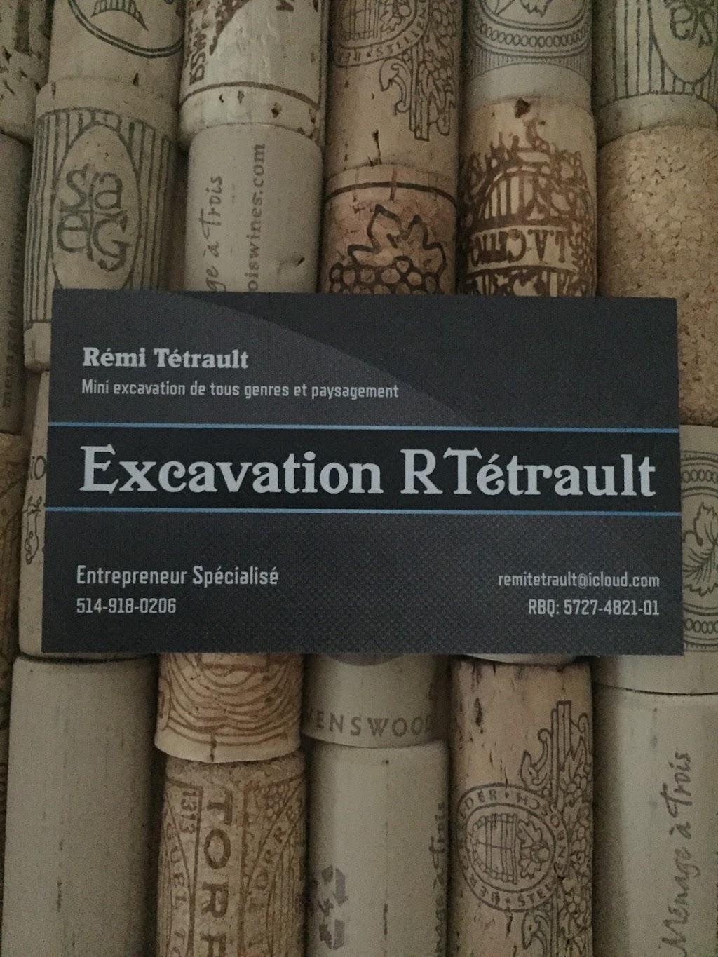 Excavation R Tétrault | 101 Rue Parent #170, Greenfield Park, QC J4V 3L2, Canada | Phone: (514) 918-0206