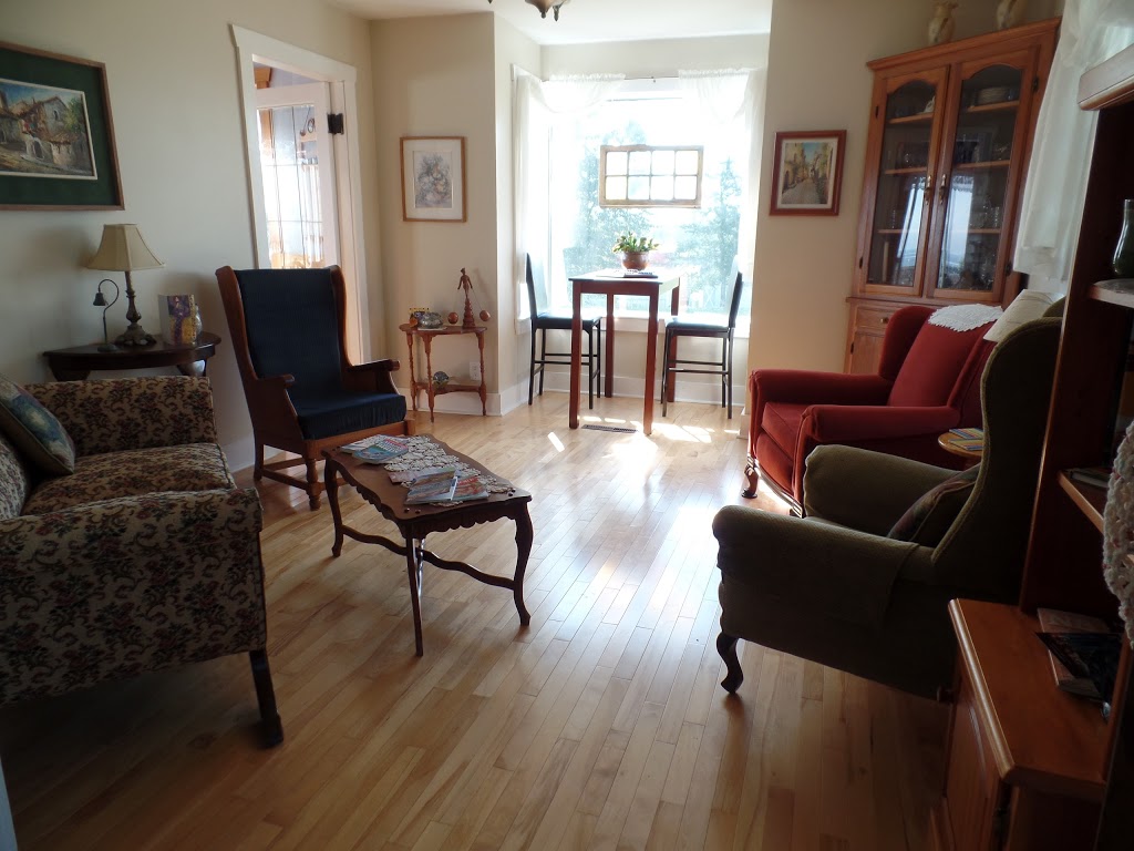 Ds B&B by the Sea | 6327 Rte 366, Amherst Shore, NS B0L 1E0, Canada | Phone: (902) 661-0328