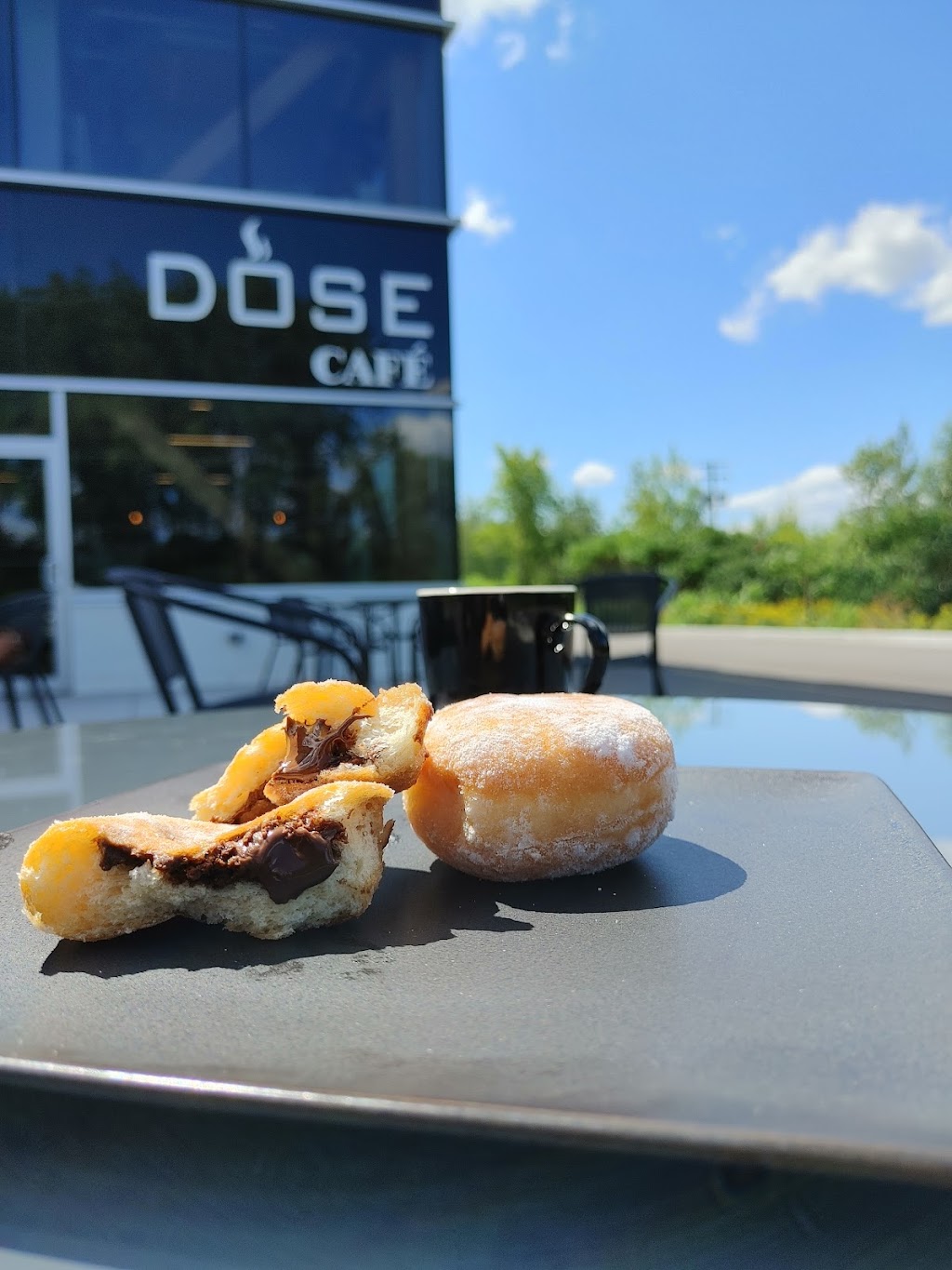 Dose Cafe | 1500 R. Montgolfier, Laval, QC H7T 2X8, Canada | Phone: (450) 686-1115