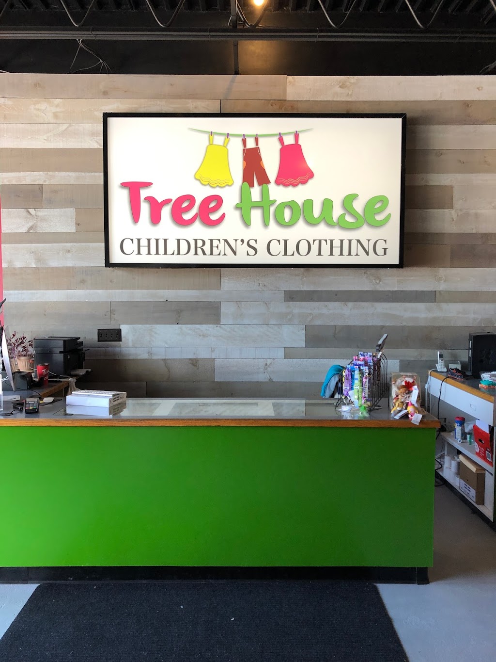 Tree House Childrens Clothing | 669 10th St W, Owen Sound, ON N4K 3R8, Canada | Phone: (226) 664-9000