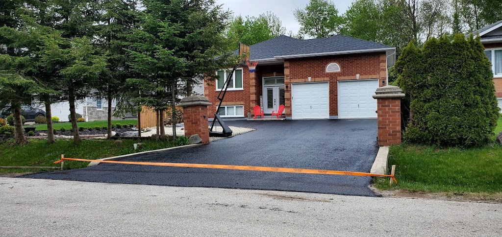 Black Beauty Asphalt Sealing | 24 Cedar Grove Pkwy, Wasaga Beach, ON L9Z, Canada | Phone: (705) 441-6930