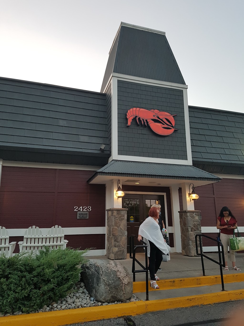 Red Lobster | 2423 Fairview St, Burlington, ON L7R 2E4, Canada | Phone: (905) 637-3454