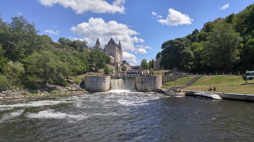 Pauls Boat Lines Ltd | 895 Rue Jacques-Cartier, Gatineau, ON J8T 2W3, Canada | Phone: (613) 225-6781