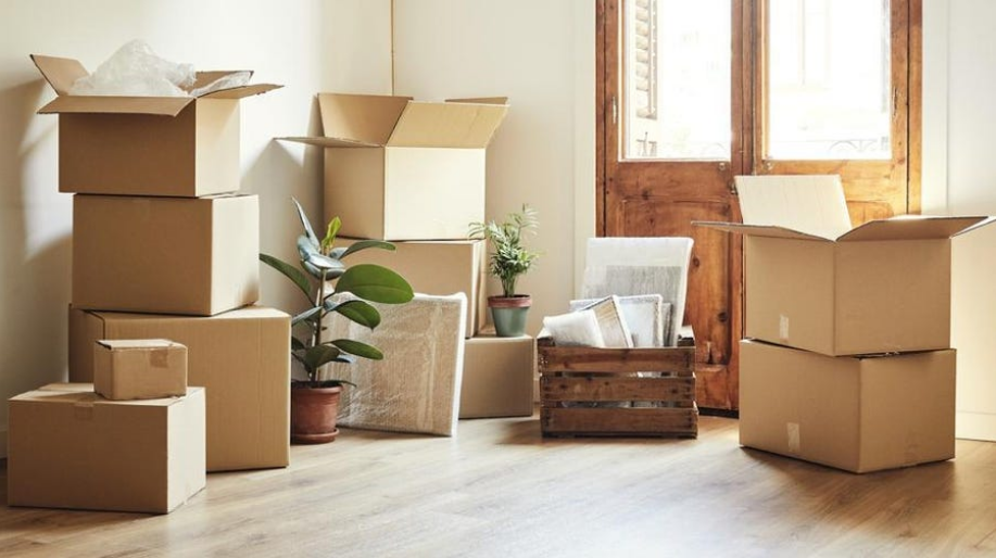 Small Moving Company | 245 Rutland St, Winnipeg, MB R3J 1X6, Canada | Phone: (204) 808-4976