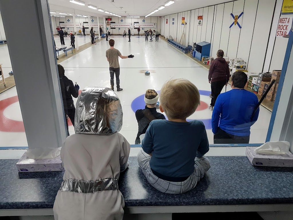 Carleton Heights Curling Club | 1436 Normandy Crescent, Nepean, ON K2C 3H4, Canada | Phone: (613) 224-6224