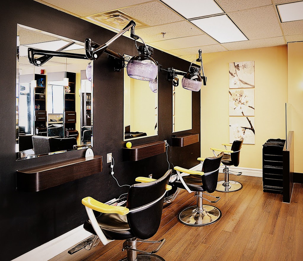 Tocco Bella Salon | 126 Wellington St W, Aurora, ON L4G 2N9, Canada | Phone: (905) 841-8820