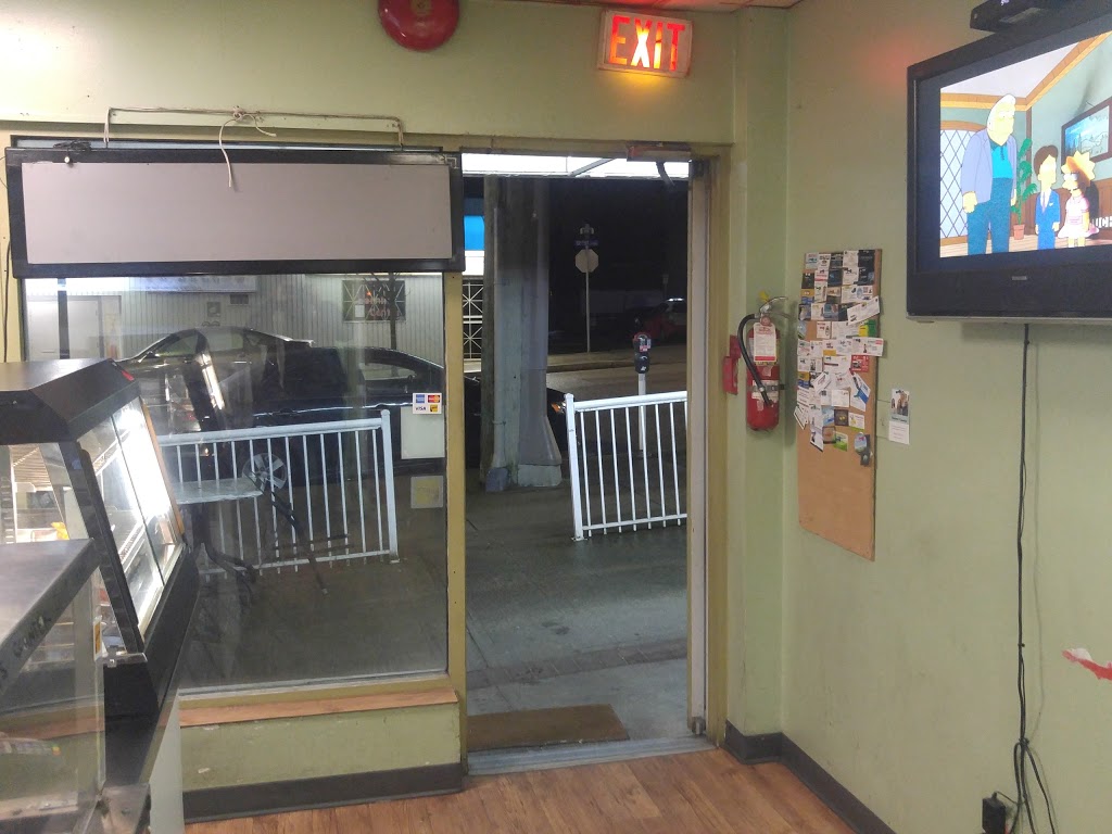 Paradise Donair | 723 12th St #3, New Westminster, BC V3M 4J9, Canada | Phone: (604) 522-0789