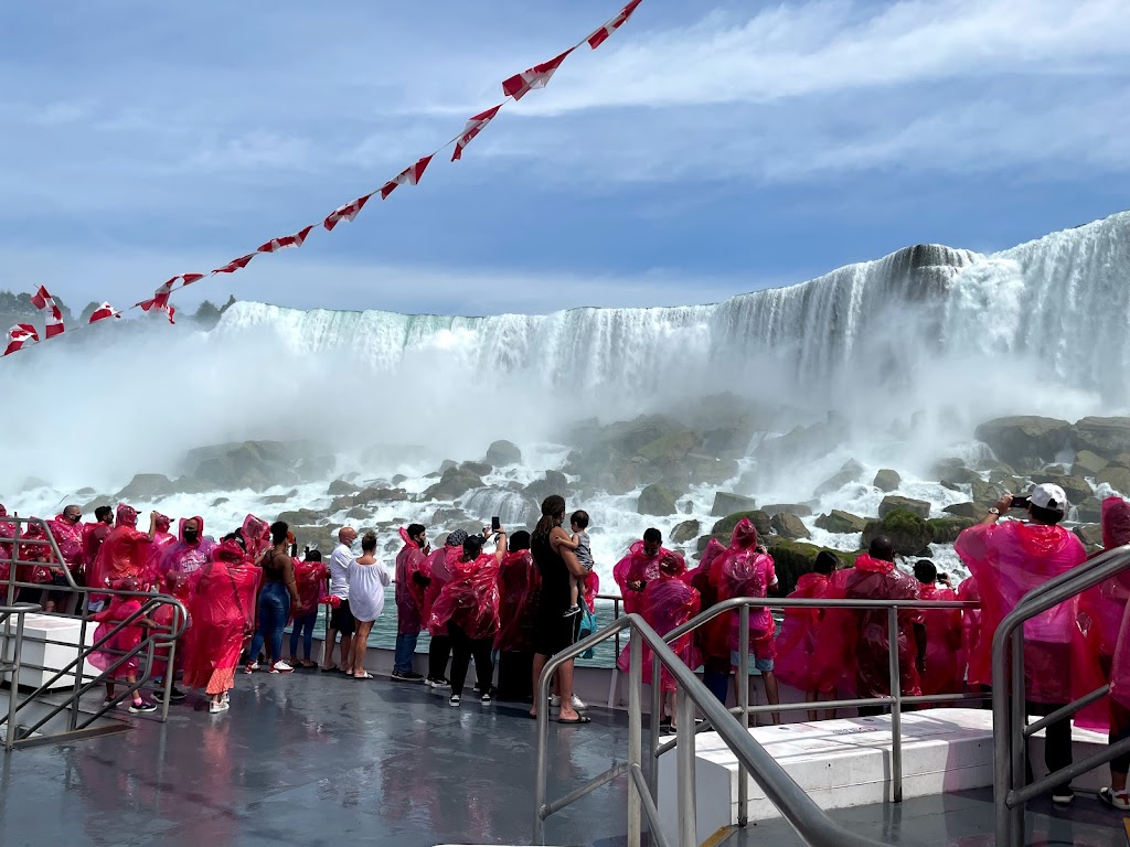 Tours Niagara Falls | 5875 Falls Ave, Niagara Falls, ON L2G 3K7, Canada | Phone: (905) 401-0894