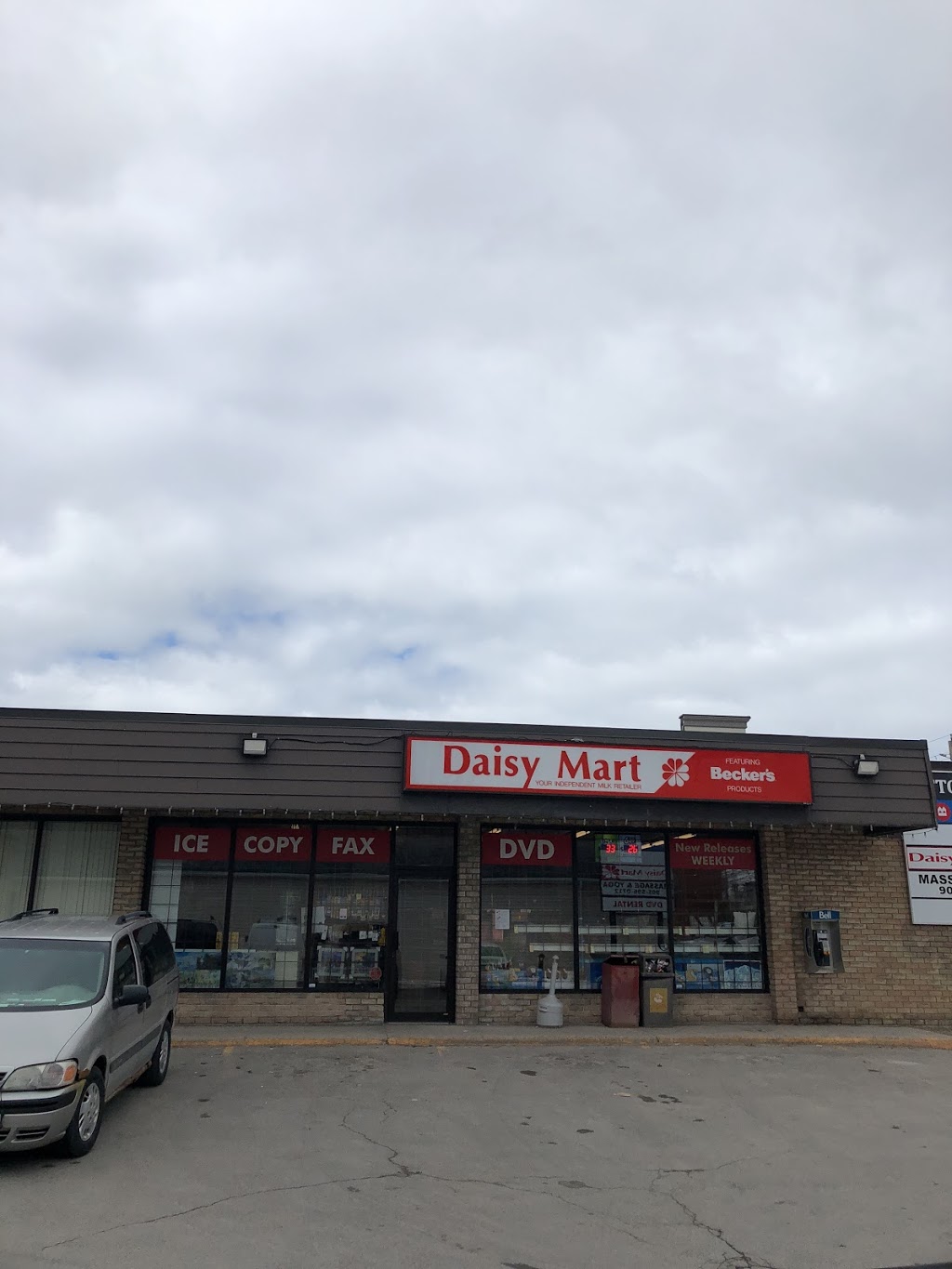 Daisy Mart Sutton | 104 High St, Sutton, ON L0E 1R0, Canada | Phone: (905) 722-6341