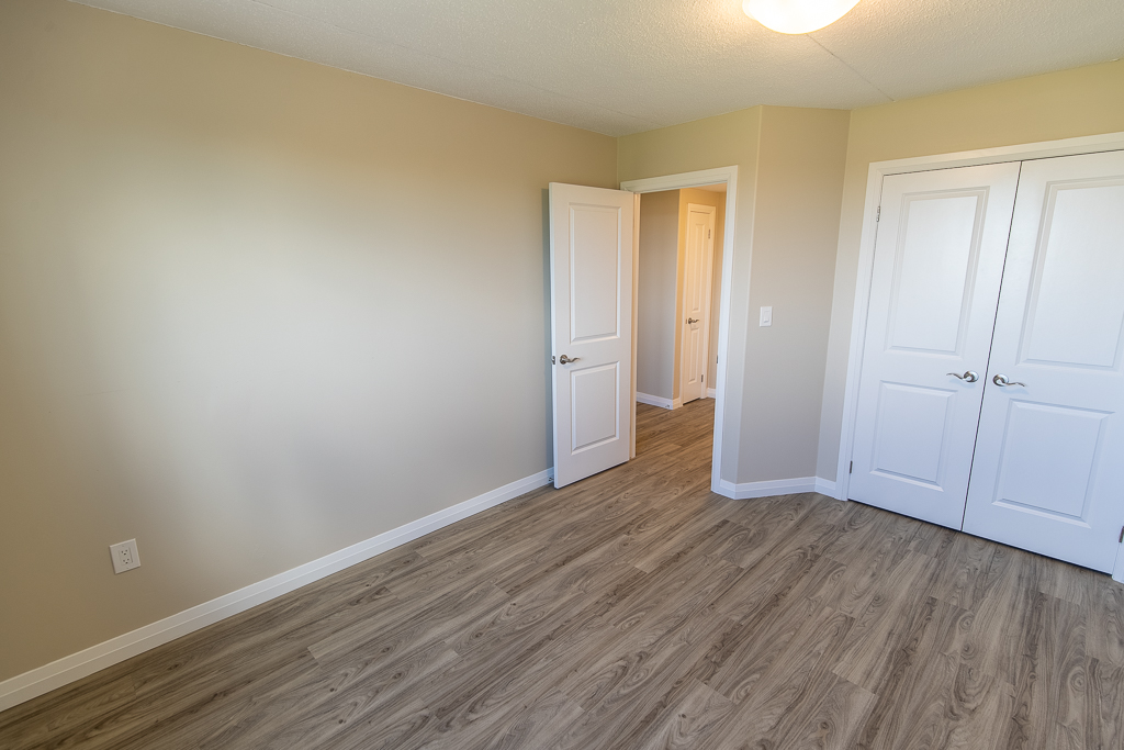 Concorde Place Apartment Rentals - Panoramic Properties | 155 Hagar St, Welland, ON L3B 4J8, Canada | Phone: (855) 371-1201