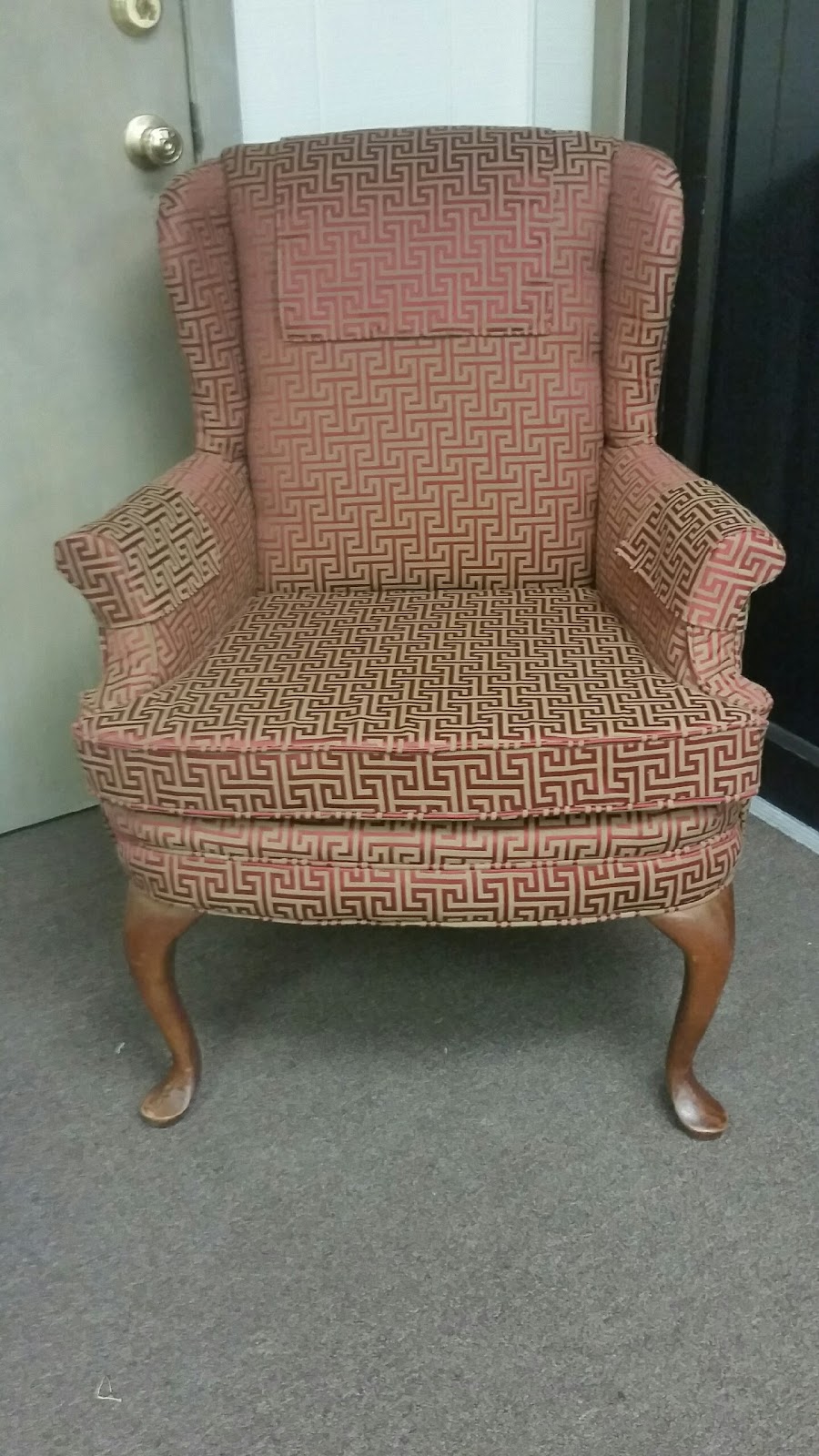 Reupholster Queen | 130 Colby St, Cheektowaga, NY 14206, USA | Phone: (716) 989-7045