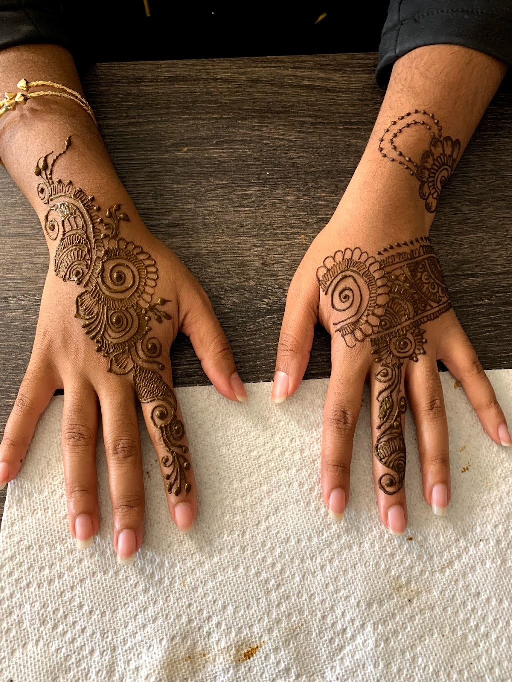 Lalanis Henna Art | 1700 Eglinton Ave E, North York, ON M4A 2X4, Canada | Phone: (647) 926-3963