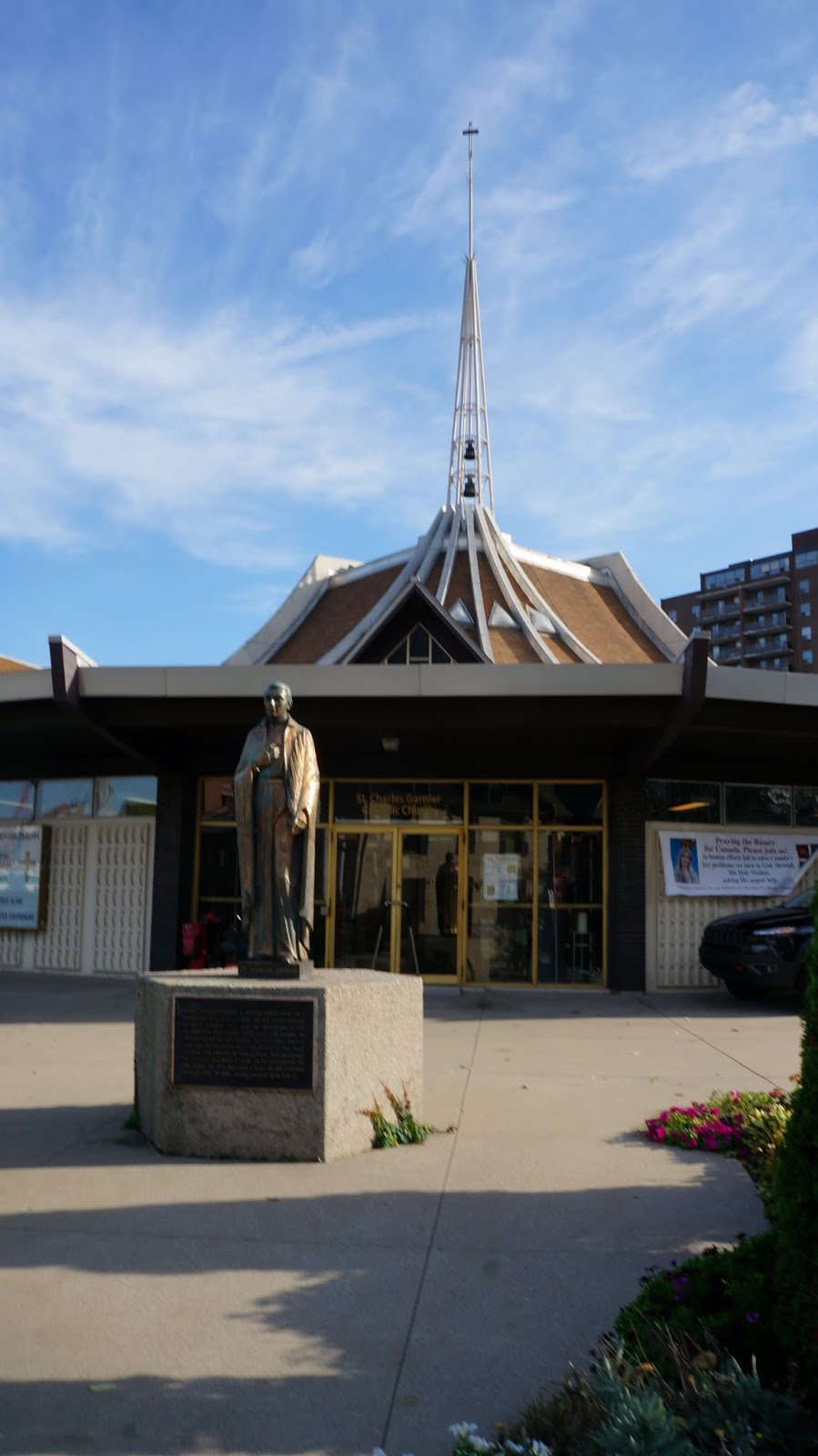 St. Charles Garnier Church | 129 Hughson St S, Hamilton, ON L8N 2B3, Canada | Phone: (905) 528-0074