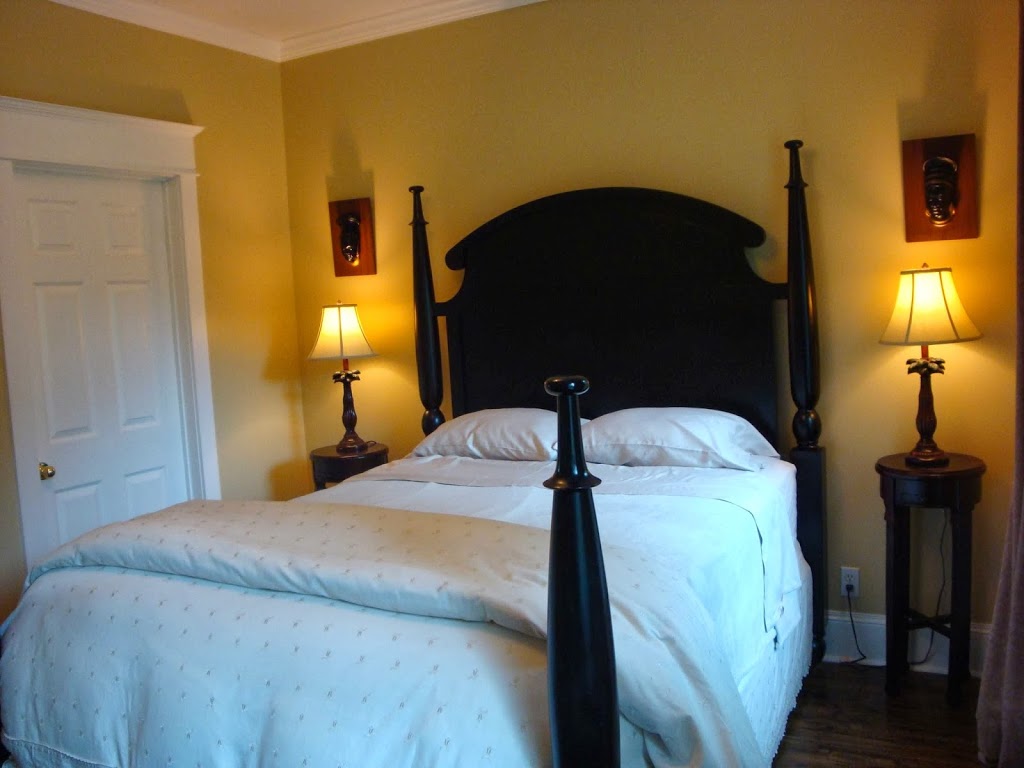 DownHome Bed and Breakfast | 93 William St, Niagara-on-the-Lake, ON L0S 1J0, Canada | Phone: (888) 223-6433