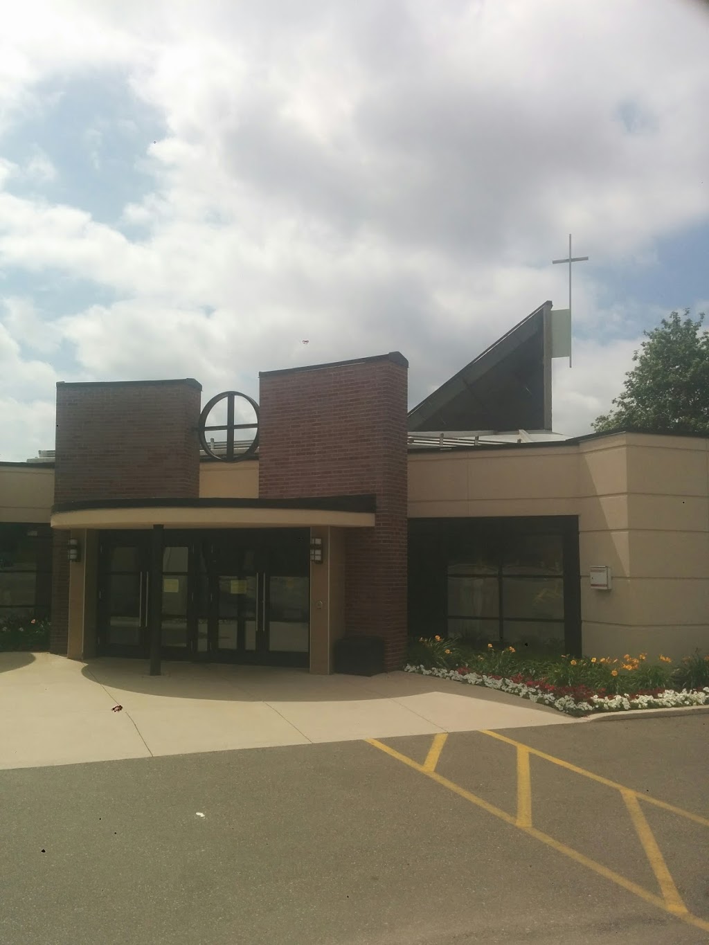 St Martin Of Tours Parish | 1290 McBride Ave, Mississauga, ON L5C 1M8, Canada | Phone: (905) 279-5742