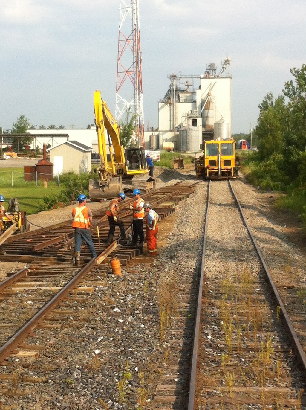 Réparations Ferroviaires KLN Inc | 210 Bd Léon Vachon, Saint-Lambert-de-Lauzon, QC G0S 2W0, Canada | Phone: (418) 834-3997