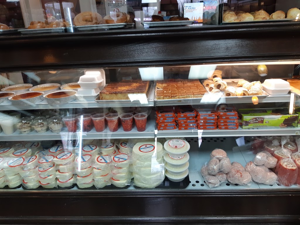 Columbus Bakery | 2931 Dufferin St, North York, ON M6B 3S9, Canada | Phone: (416) 782-4520