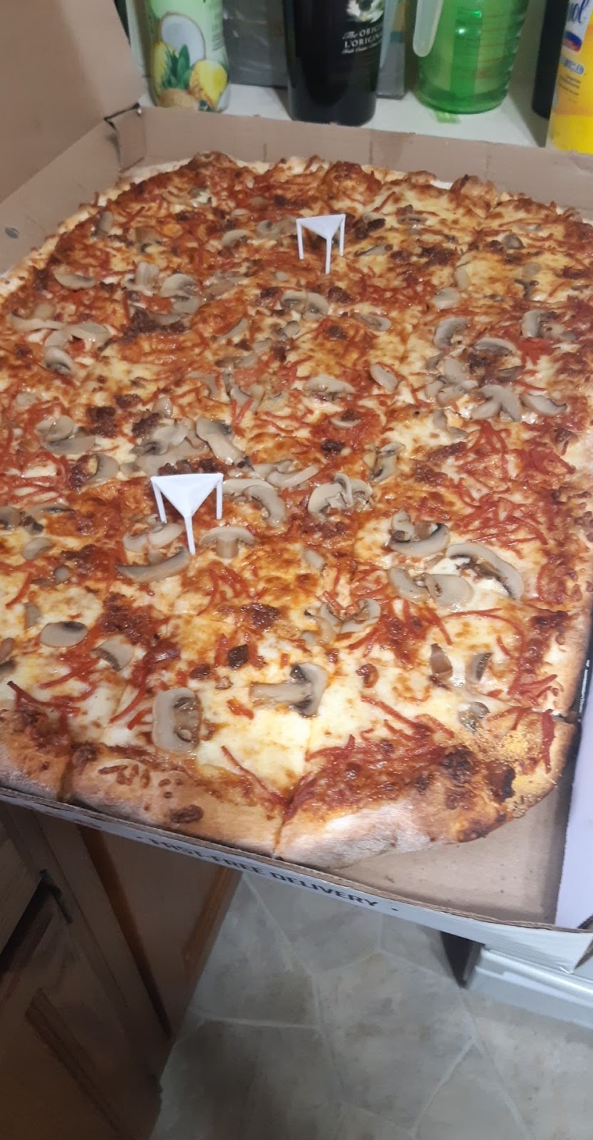 Naples Pizza | 9588 Walker Rd, McGregor, ON N0R 1J0, Canada | Phone: (519) 726-4800