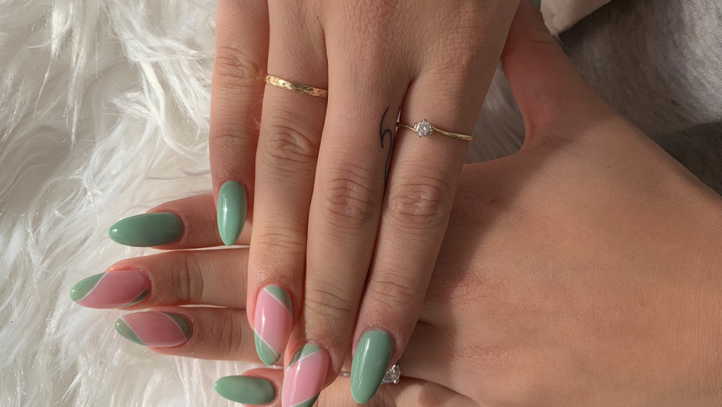 BEAUTE DES ONGLES | 77 e Bd DAnjou, Châteauguay, QC J6J 2R1, Canada | Phone: (450) 691-5787