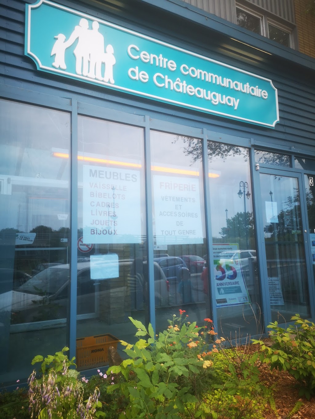 Chateauguay Community Center | 3 Rue Principale, Châteauguay, QC J6K 1E7, Canada | Phone: (450) 699-3464