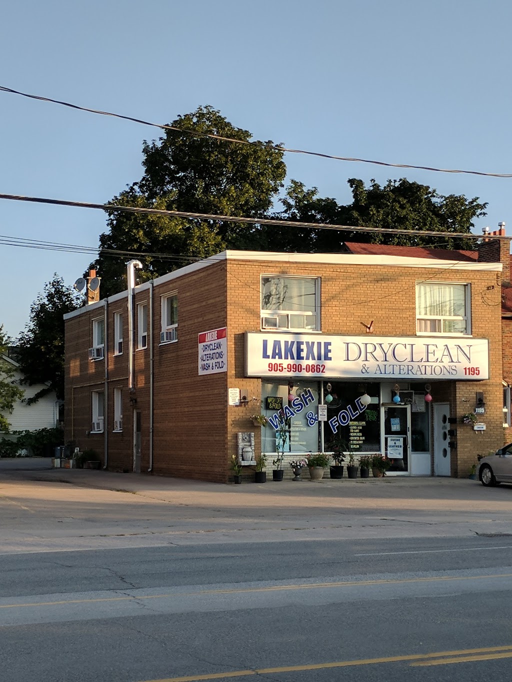 Lakexie Dryclean & Alterations | Mississauga, ON L5E 1G1, Canada | Phone: (905) 990-0862