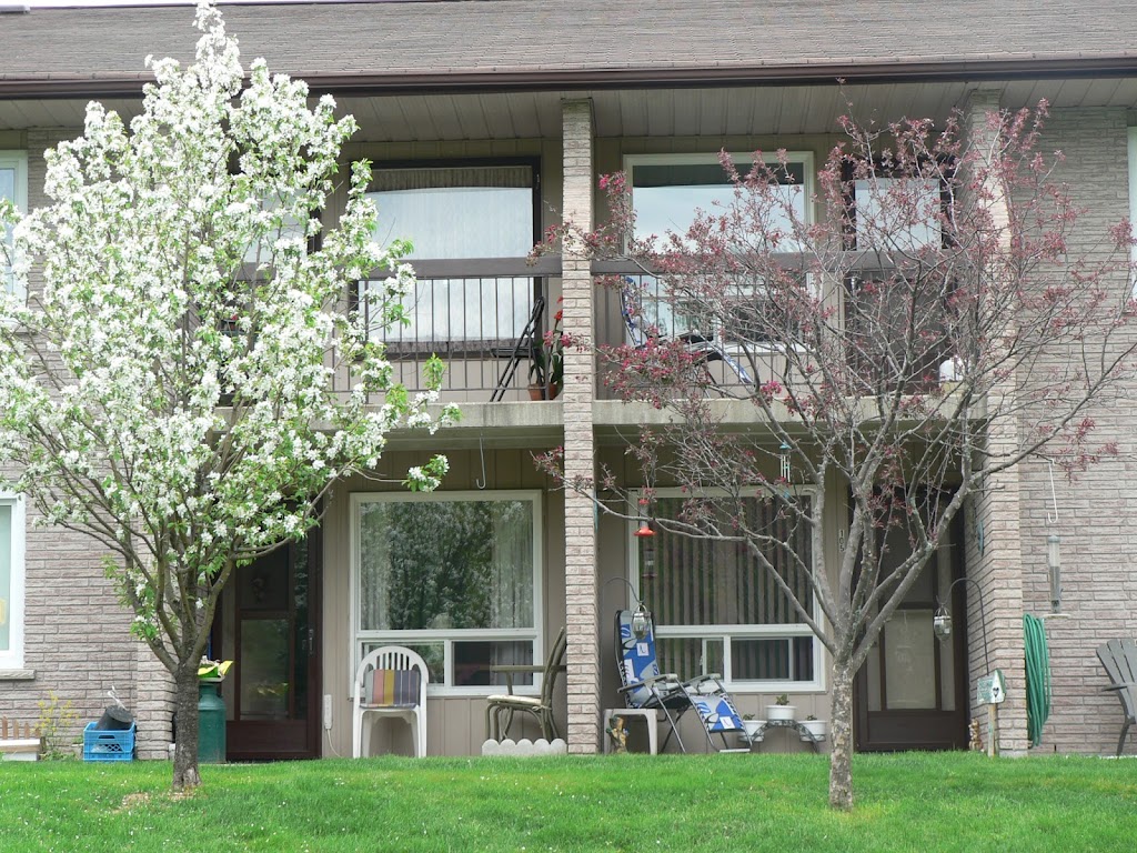 York River Heights Senior Citizen Complex | 303 Hastings St N, Bancroft, ON K0L 1C0, Canada | Phone: (613) 332-2420