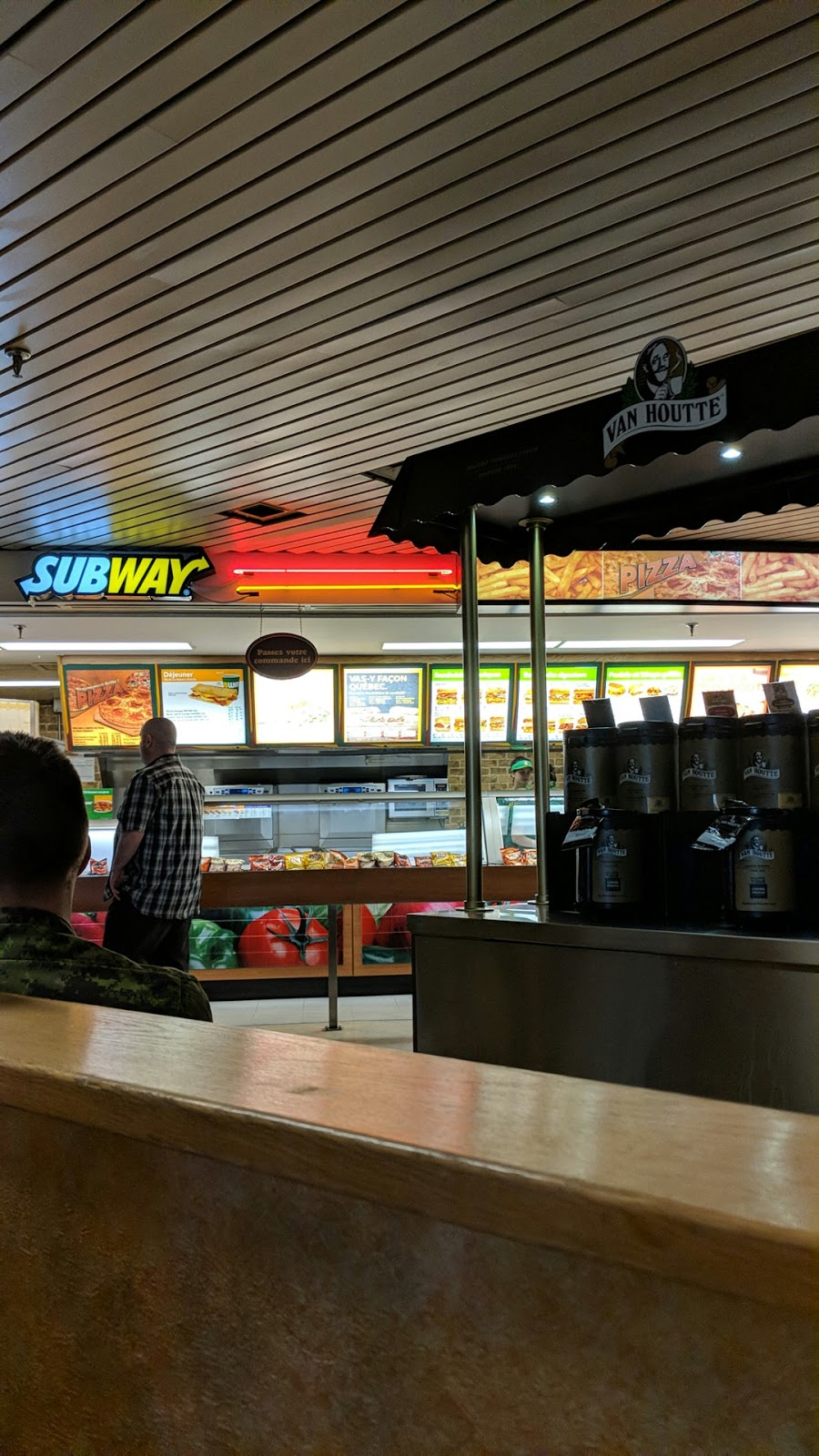 Restaurant SUBWAY | Canadian Forces Base SUCC Bureau Chef, 25 Chemin du Grand Bernier N, Saint-Jean-sur-Richelieu, QC J0J 1R0, Canada | Phone: (514) 370-0626