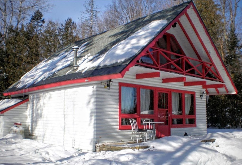 Chalet Suisse Bixley | 52 Chemin des Épinettes, Wentworth, QC J8H 0B6, Canada | Phone: (514) 716-4504