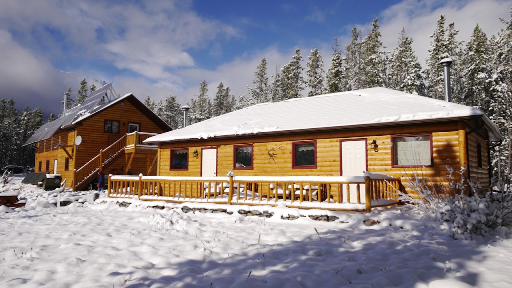 Aurum Lodge | 374021, AB-11, Cline River, Nordegg, AB T0M 2H0, Canada | Phone: (403) 721-2117