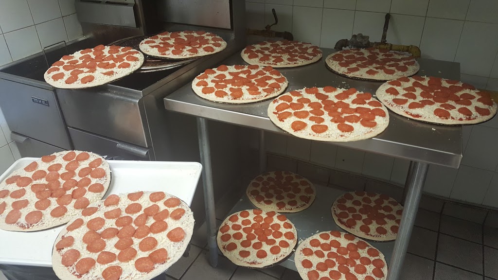 Reginos Pizza | 305 Barrie St, Bradford, ON L3Z 1M1, Canada | Phone: (905) 775-0444