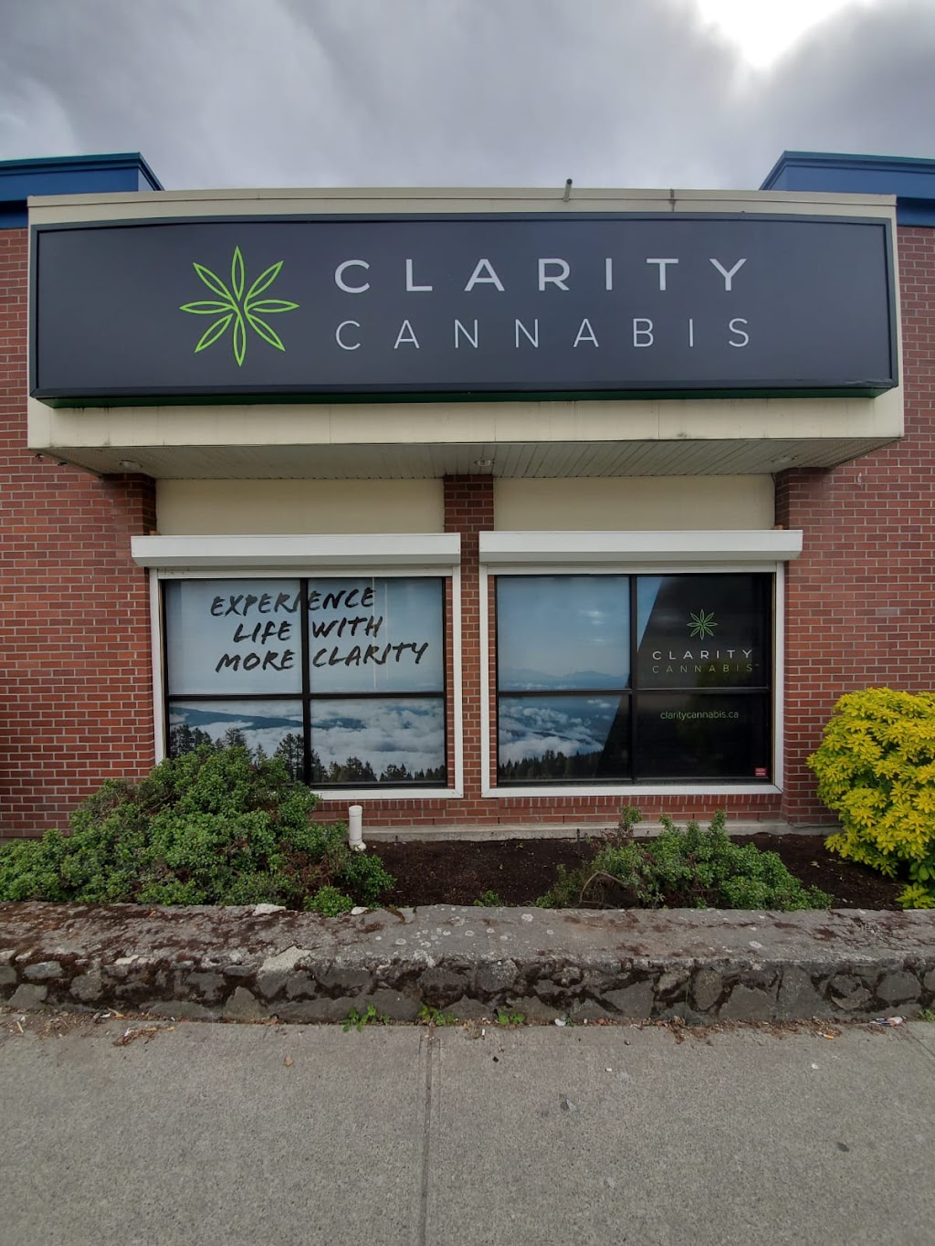 Clarity Cannabis | 603 Gorge Rd E, Victoria, BC V8T 2W6, Canada | Phone: (778) 440-9333