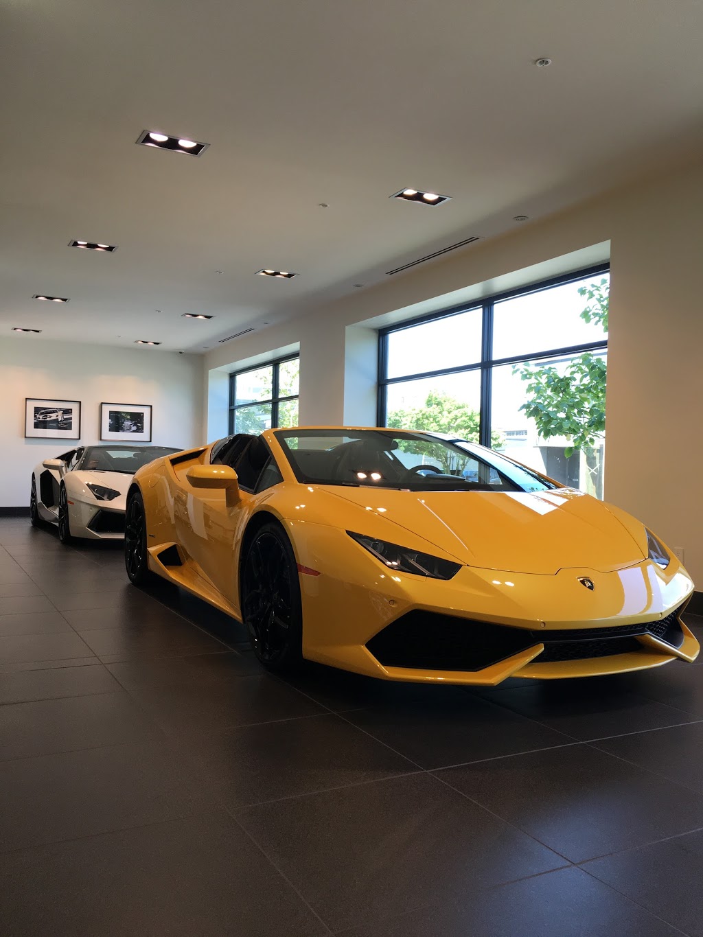 Lamborghini Vancouver | 1720 W 2nd Ave, Vancouver, BC V6J 1H6, Canada | Phone: (604) 738-3931