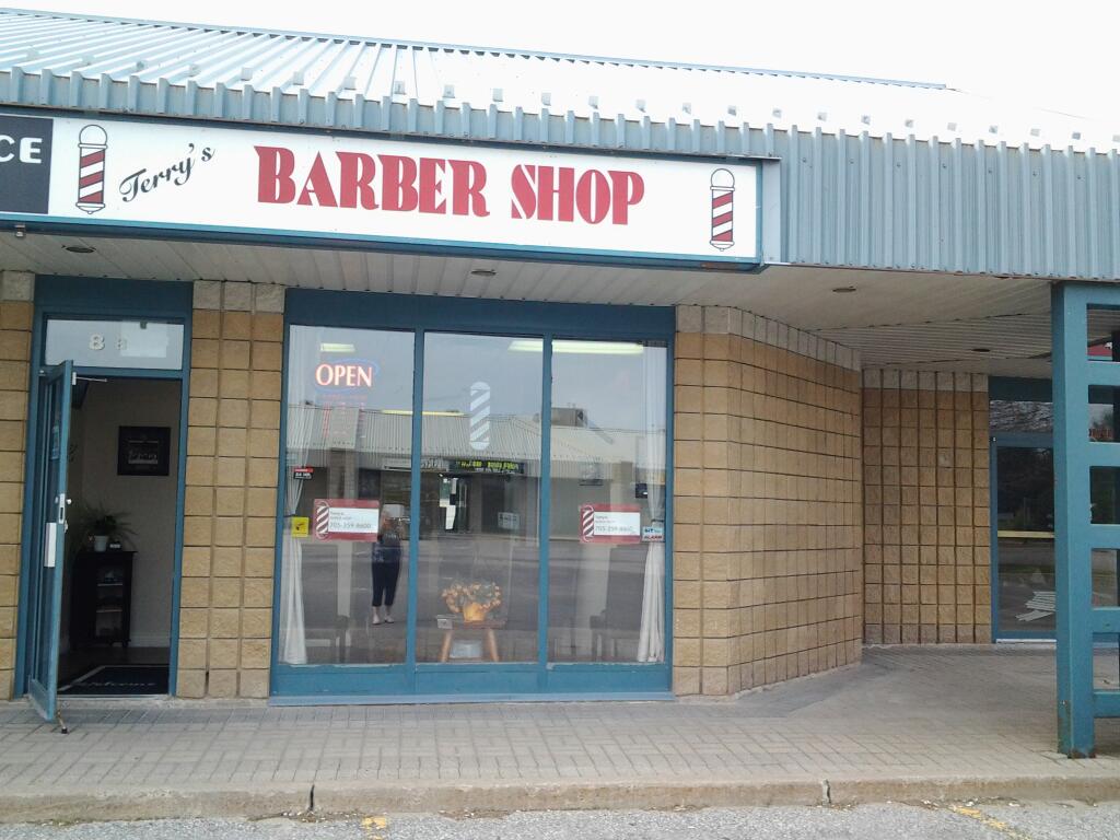 Terrys Barber Shop | 575 West Street S #8, Orillia, ON L3V 5H4, Canada | Phone: (705) 259-8600