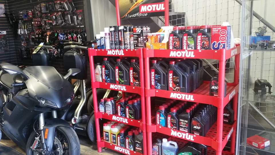 Radikal Motosport | 156 Rue de Varennes, Gatineau, QC J8T 8G4, Canada | Phone: (819) 561-6686