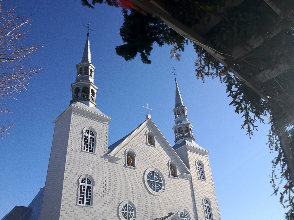 Église Sainte-Famille | 30 Place de lÉglise, Cap-Santé, QC G0A 1L0, Canada | Phone: (418) 285-2311