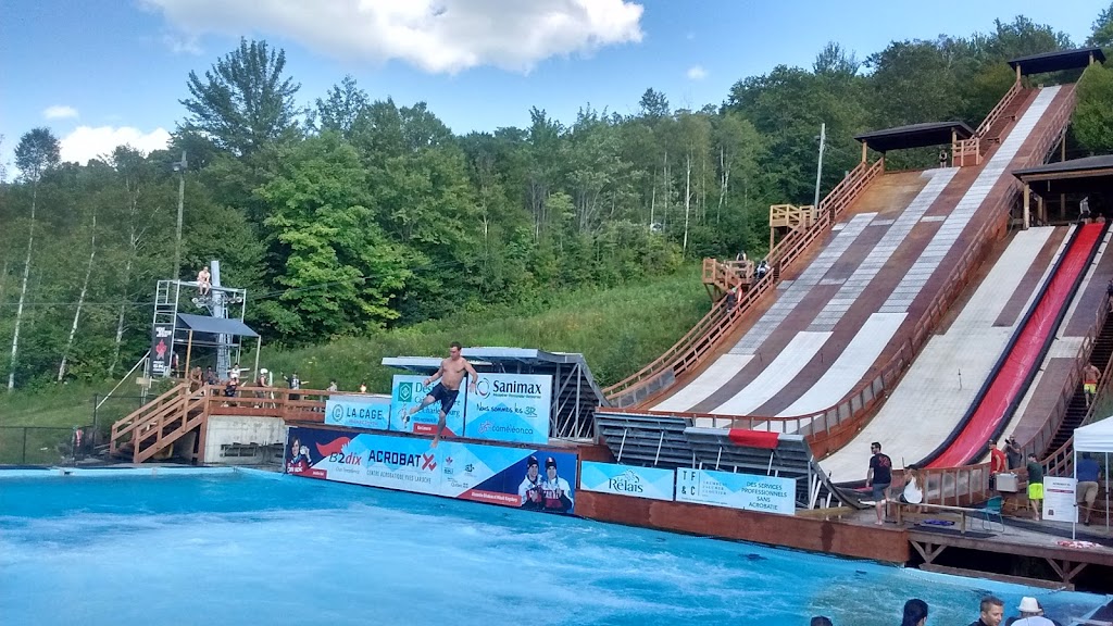 Acrobatx - Centre Acrobatique Yves LaRoche | 1084-c Bd du Lac, Lac-Beauport, QC G3B 2P9, Canada | Phone: (418) 849-5000