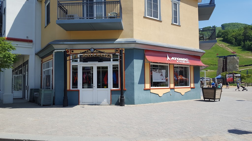 Atomic Tremblant | 119 Chemin de Kandahar, Mont-Tremblant, QC J8E 1E2, Canada | Phone: (819) 681-5937