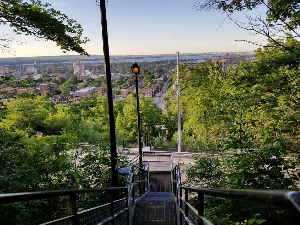 Wentworth stairs | Wentworth St S, Hamilton, ON L8N, Canada