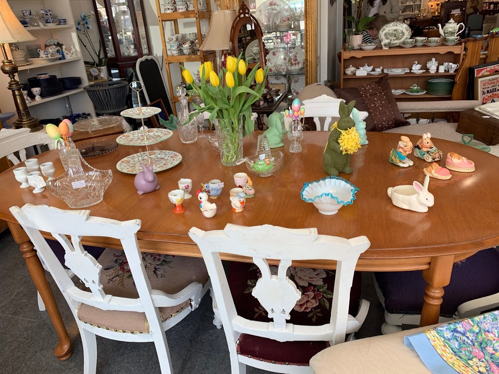 Beach Town Antiques | 3822 Dominion Rd, Ridgeway, ON L0S 1N0, Canada | Phone: (905) 353-7502