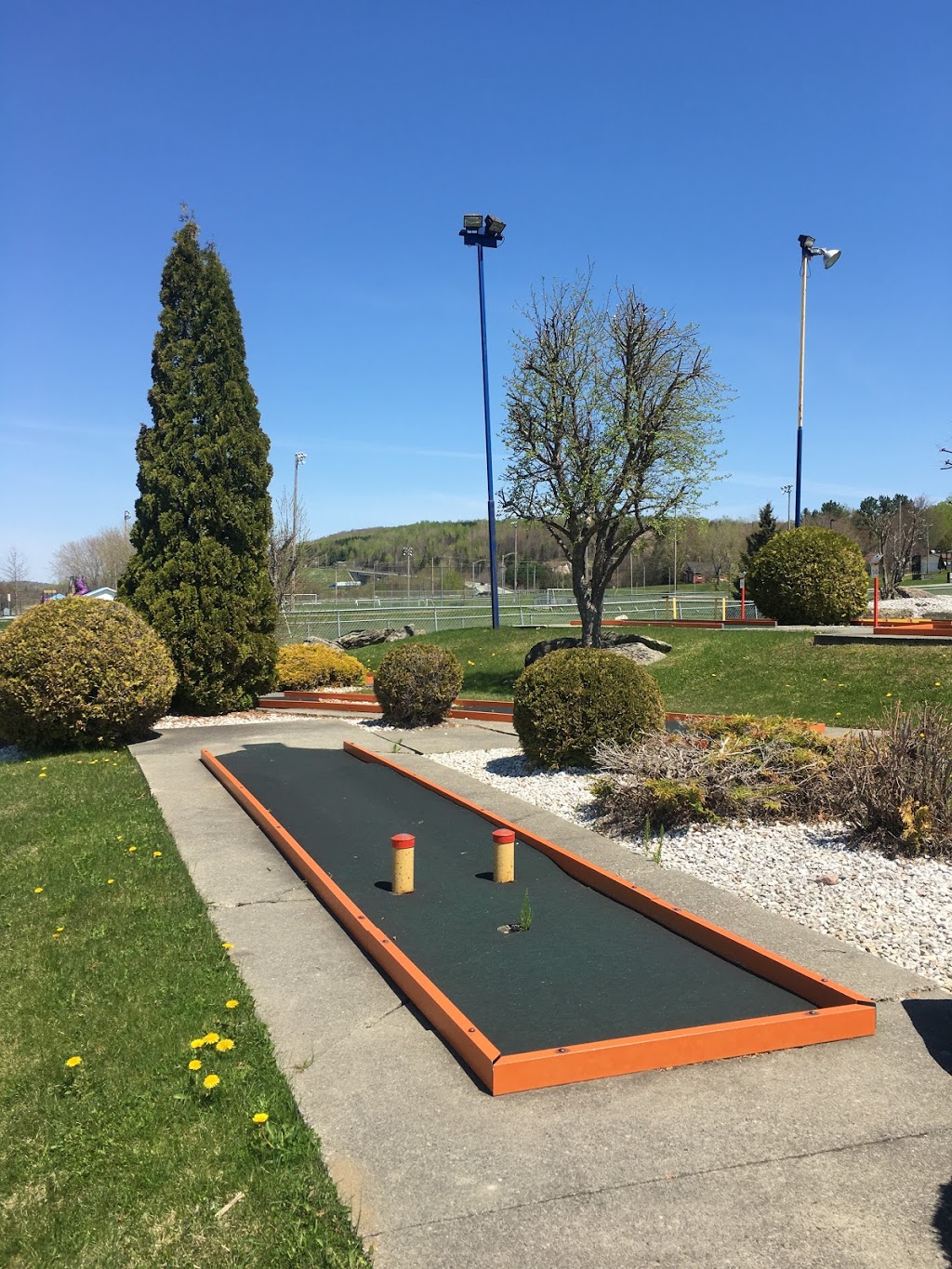 Multigolf Sherbrooke | 1641 Chemin Duplessis, Sherbrooke, QC J1H 5H3, Canada | Phone: (819) 829-1866