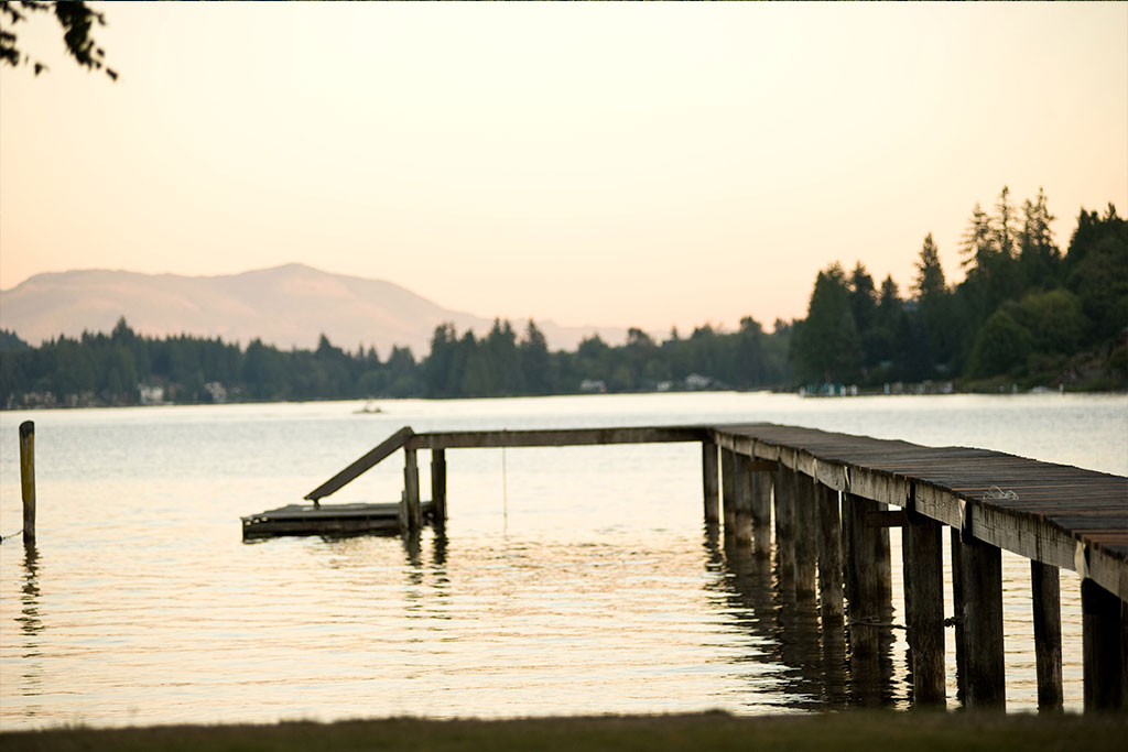 Lake Samish Terrace Park | 921 Autumn Ln, Bellingham, WA 98229, USA | Phone: (360) 201-1781