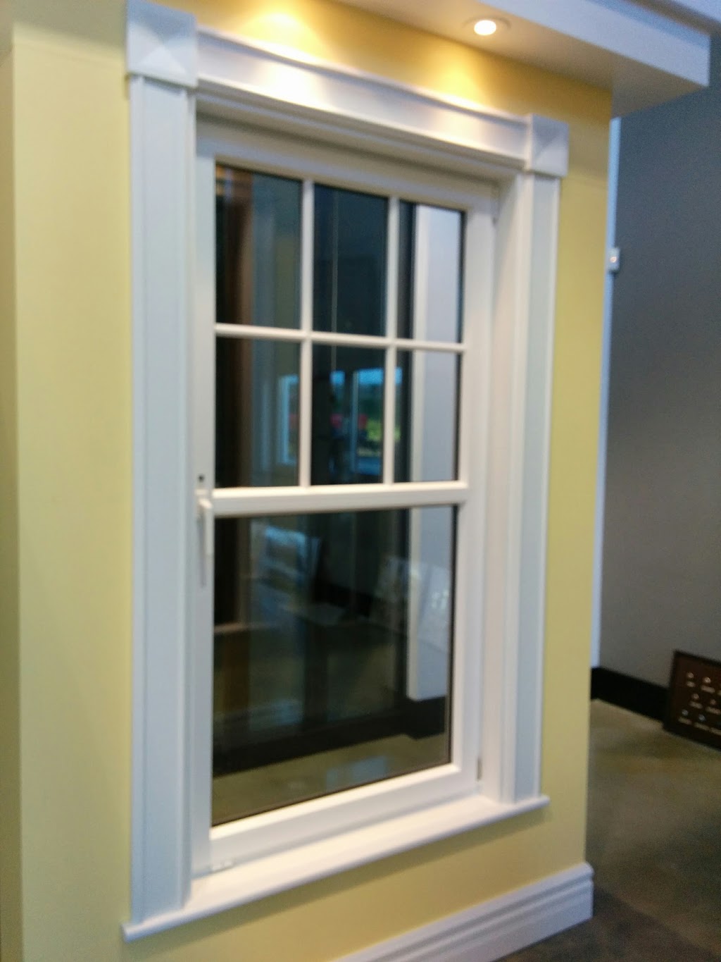 MQ Windows | 50 Rue Brissette, Sainte-Agathe-des-Monts, QC J8C 3S4, Canada | Phone: (819) 326-0302